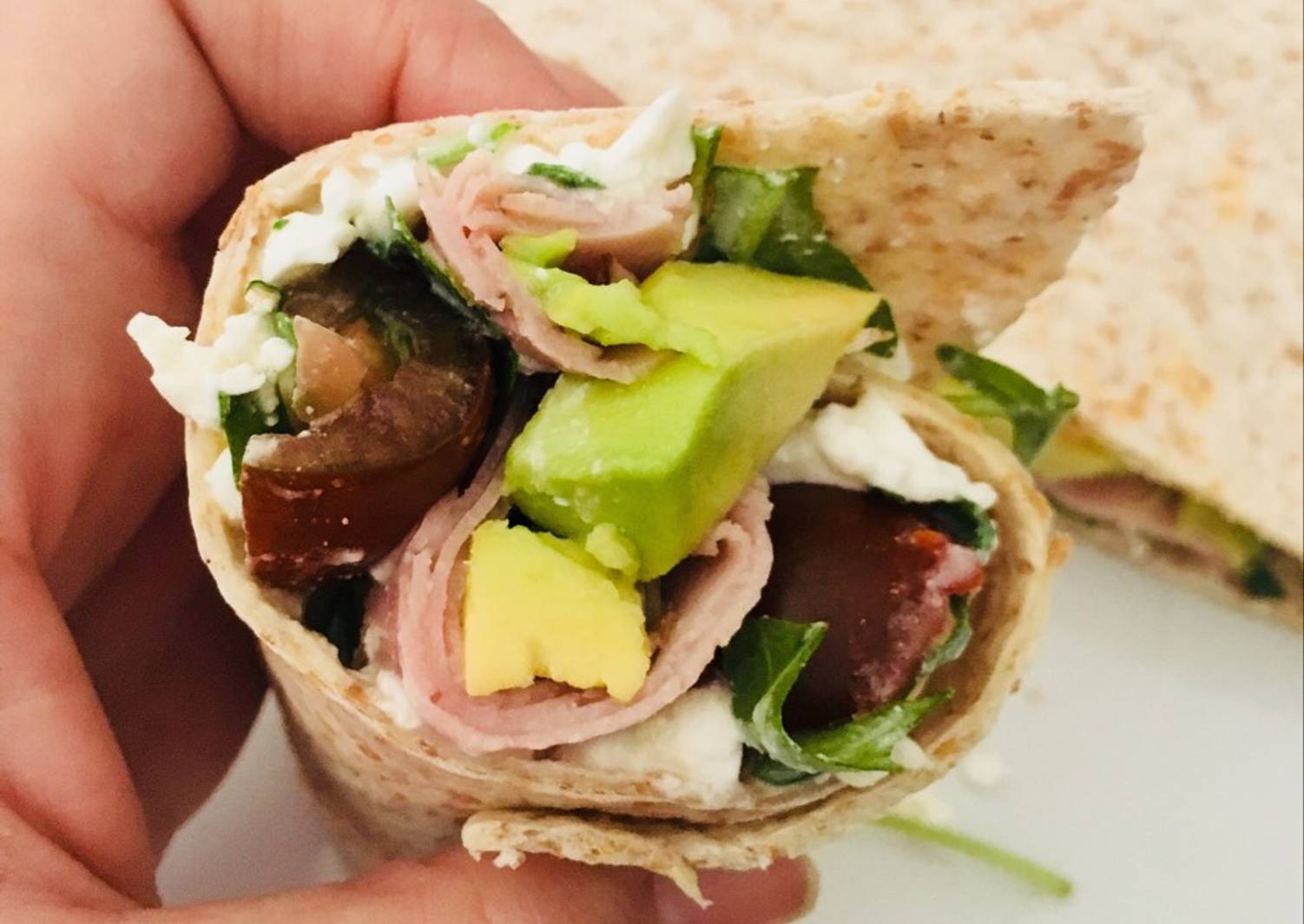 Wrap de jamón con aguacate y queso fresco granulado Receta de marina