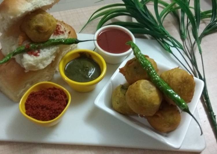 Simple Way to Make Ultimate Vada Pav