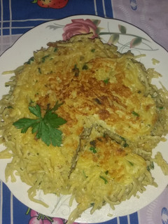 Una foto de Tortilla de fideo.🍝