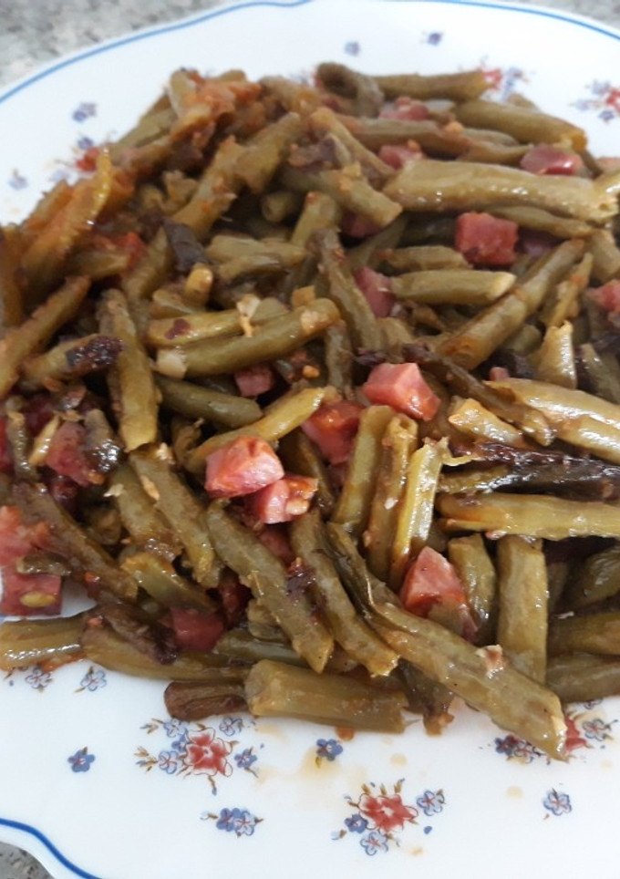 Una foto de Judías con jamón