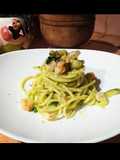Spaghetti alla crema di zucchine e gamberetti