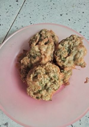 Foto resep Bakwan daun blunta