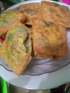 Foto resep Martabak telur mini isi sosis