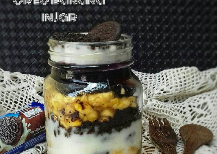 Oreo and Banana in Jar