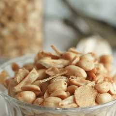 รูปของ Kacang bawang renyah,gurih & mudah
