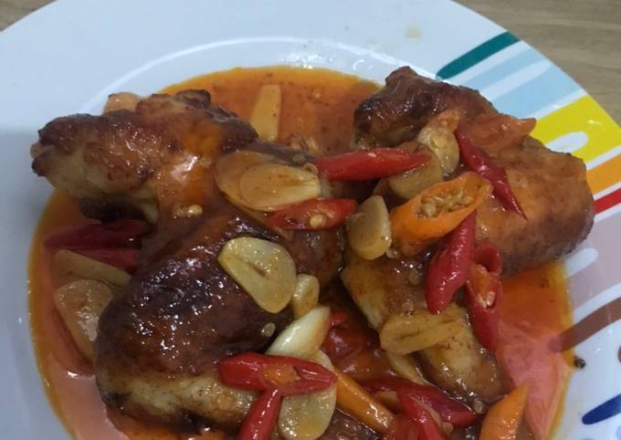 Cara Gampang Menyiapkan Sayap Saus Padang yang Menggugah Selera