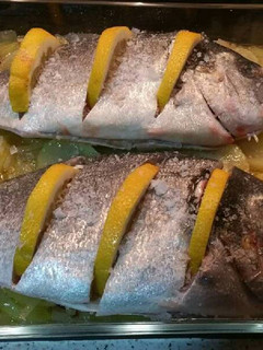 Una foto de Dorada al limón