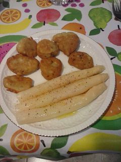 Una foto de Buñuelos de huevas de merluza