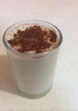 Una foto de Batido de guayaba y mazapán