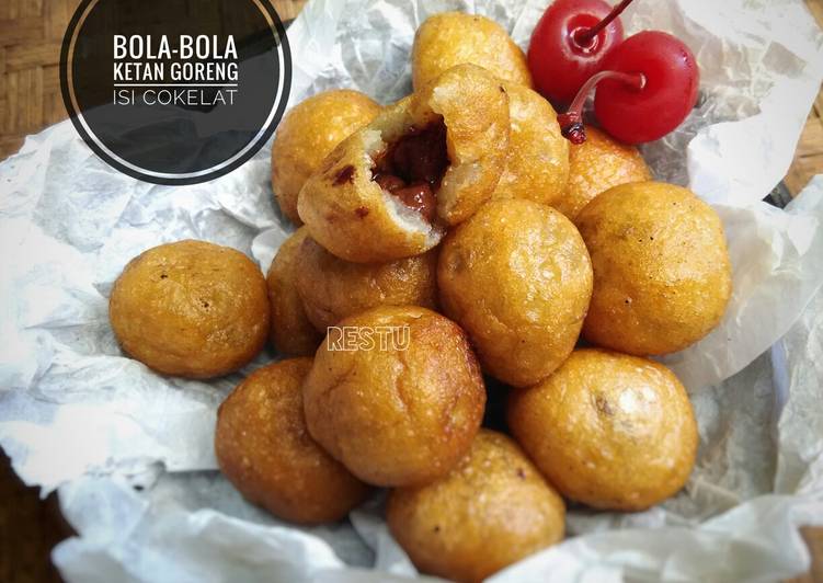 Bola-Bola Ketan Goreng Isi Cokelat