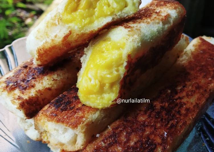 Langkah Mudah untuk Membuat Roti bakar isi selai jagung manis, lumer 😍, Lezat Sekali
