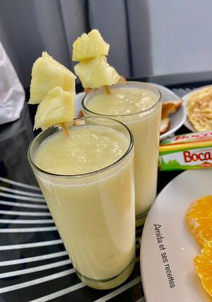 Une photo de Smoothie banane ananas 🍍 lait de coco