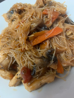 Una foto de Fideos chinos rápidos