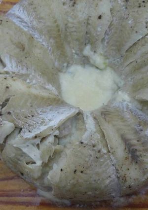 Una foto de Budín de merluza relleno con crema de puerros al roquefort