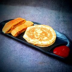A picture of Semolina pancakes spicy sandwiches.