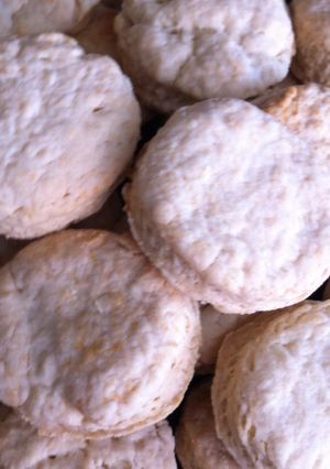 Una foto de Scones de mantequilla simples y deliciosos de LULI 
