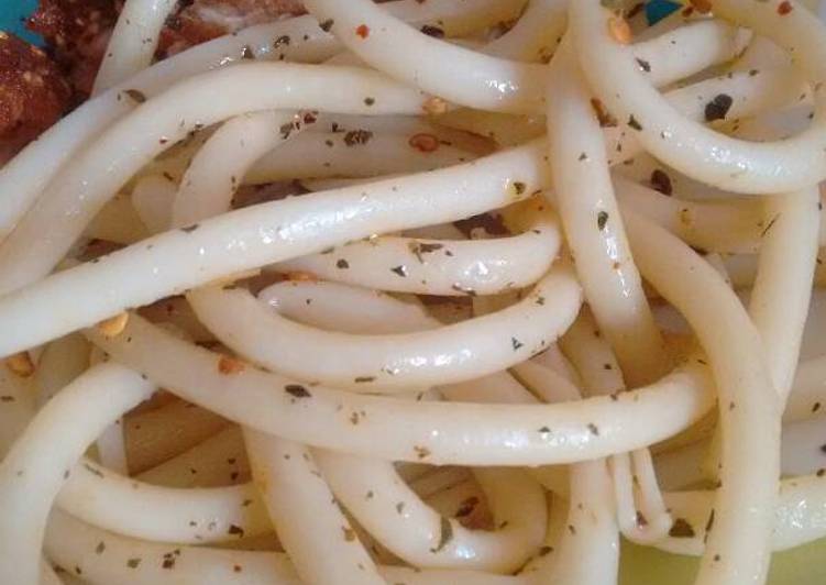 Pasta a las hierbas finas Receta de Kat Corral Cookpad