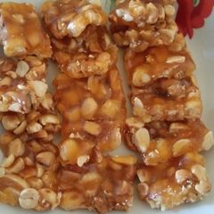 A picture of Peanut chikki.