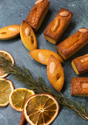 Une photo de Financiers Amande Orange