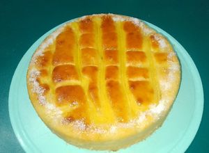 Una foto de Torta Matera con Crema Pastelera