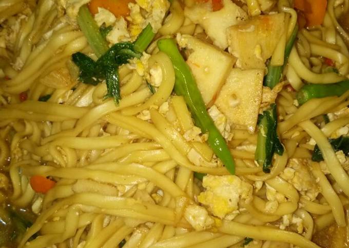 Resep Mi NYEMEK PEDAS by YPH, Enak Banget