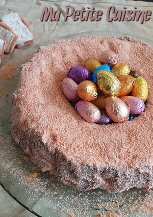 Une photo de Nid de Pâques aux biscuits roses de Reims