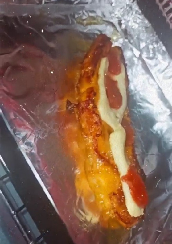 Una foto de Plátano al horno con queso y bocadillo
