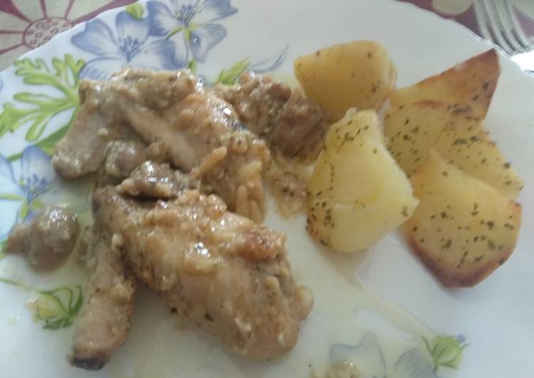 Pollo con cerveza y picada de almendras