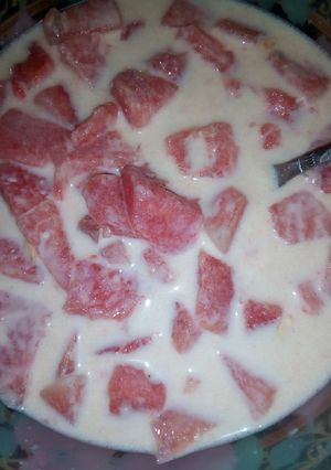 A picture of Watermelon cream.