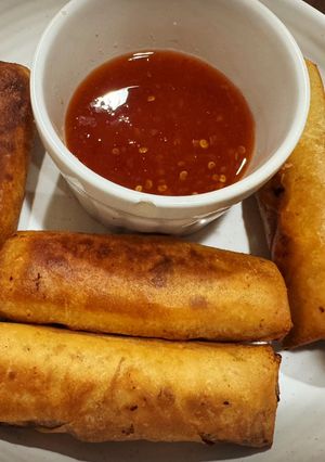 A picture of Thai Spring Rolls.