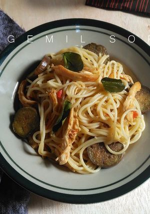 Foto resep Spaghetti Terong Ayam Pedas