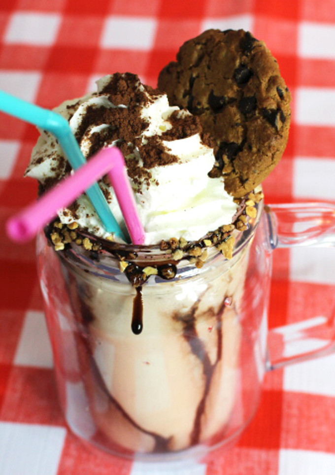 Una foto de Helado y batido cookie dough