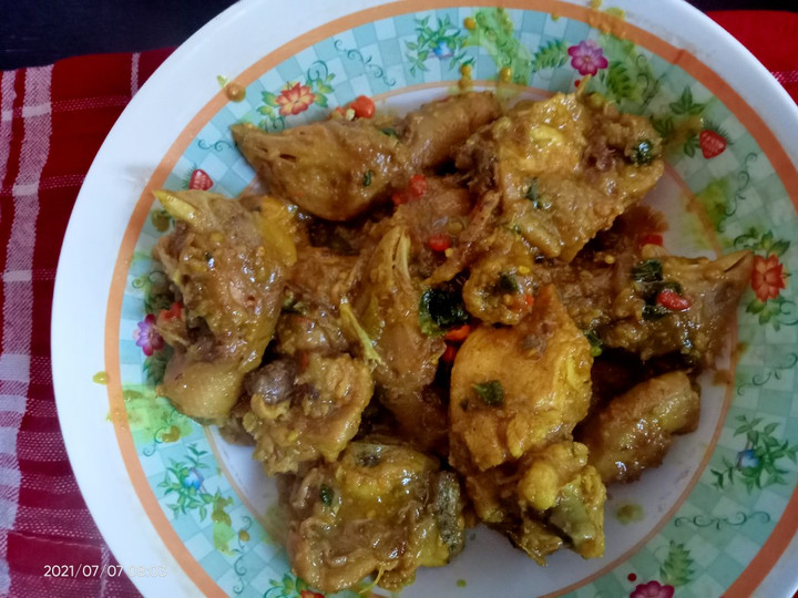 Wajib coba! Resep  memasak Yellow gravy chicken  istimewa