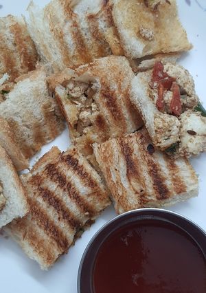 पनीर सैंडविच (paneer sandwich recipe in Hindi) रेसिपी मुख्य फोटो