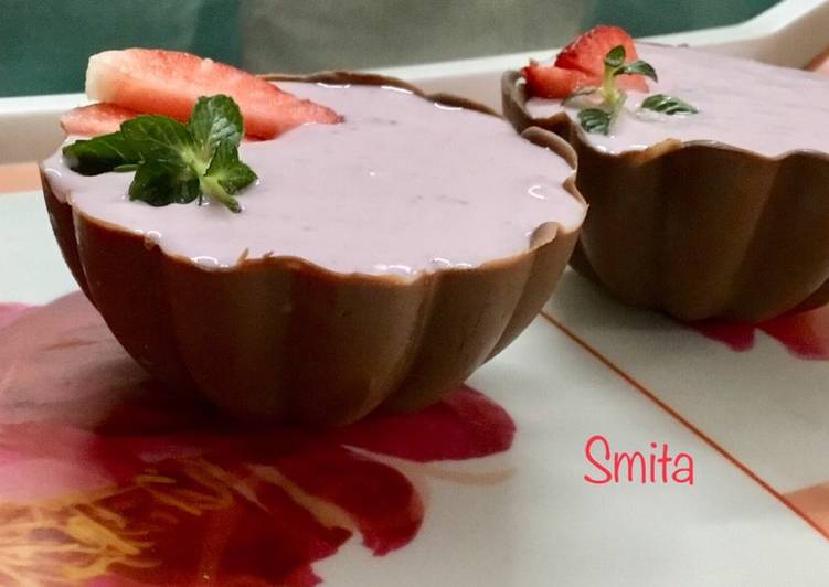 Simple Way to Prepare Homemade Strawberry Cream Cheese in  Chocolate Cup
