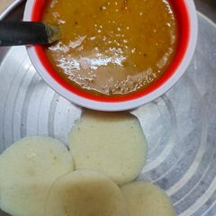 A picture of Idli sambhar.