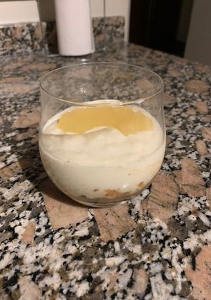 Una foto de Cheesecake de ananá y baileys