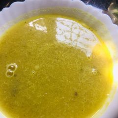 A picture of Spring onion + garlic soup.