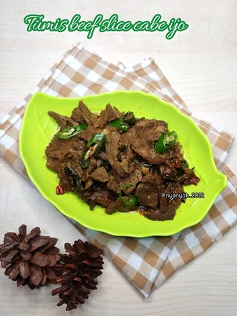 Langkah Mudah untuk Menyiapkan Resep Tumis beef slice cabe ijo yang Uenak Anti Ribet, Lezat Sekali