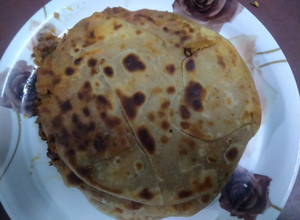 A picture of Radish Parotta.