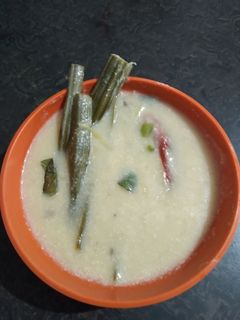 કઢી (Kadhi Recipe In Gujarati) રેસીપી મુખ્ય ફોટો