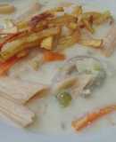 Sopa de Maní con carne de res y fideo