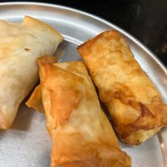 A picture of Cheesy Spring roll.