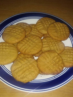 A picture of Pookie's Peanut Butter Sugar Cookies.