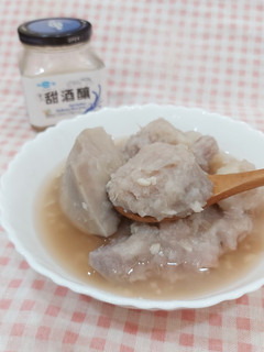 酒釀芋頭甜湯(電鍋版) 的食譜成品照片
