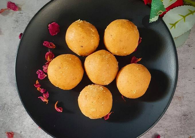 Besan Ke Ladoo Recipe By Neha Dua - Cookpad