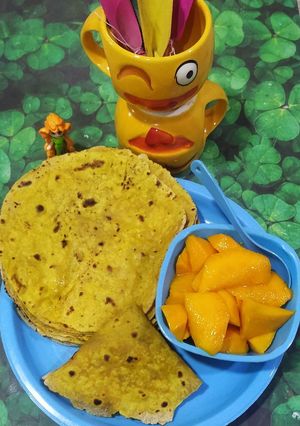 મસાલા રોટલી (Masala Rotli Recipe In Gujarati) રેસીપી મુખ્ય ફોટો