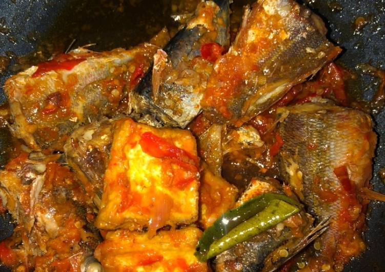 Cara Gampang Membuat Ikan bumbu bali yang pingin nambah