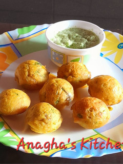 A picture of Moong Dal veggies Appam (मुगाचे आप्पे).
