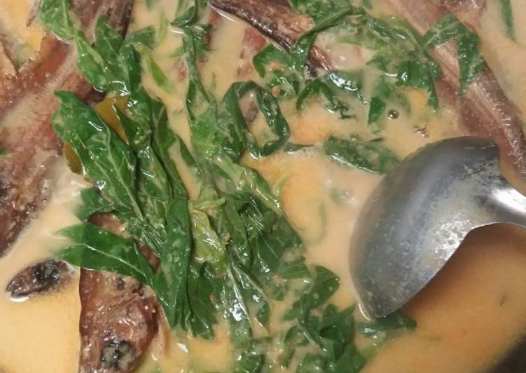 Resep Gulai ikan salai selais Sederhana Untuk Jualan